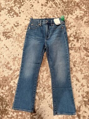 GAP Women's Cropped Straight Jeans - Blue Denim